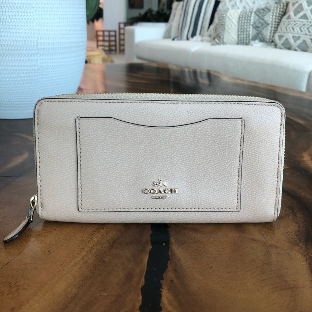 Coach Authentic Accordion Cream Wallet